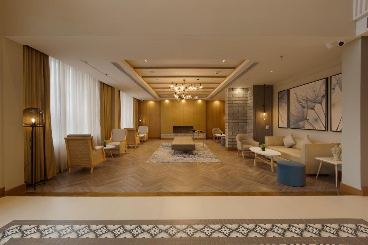 Sarovar Portico Srinagar Exterior photo